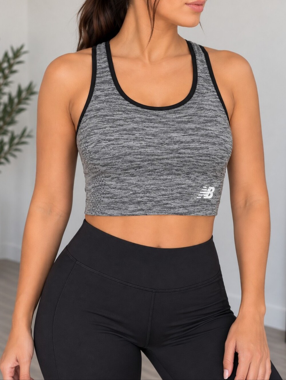 New Balance Women's Heather Gray Seamless Crop Tank Top